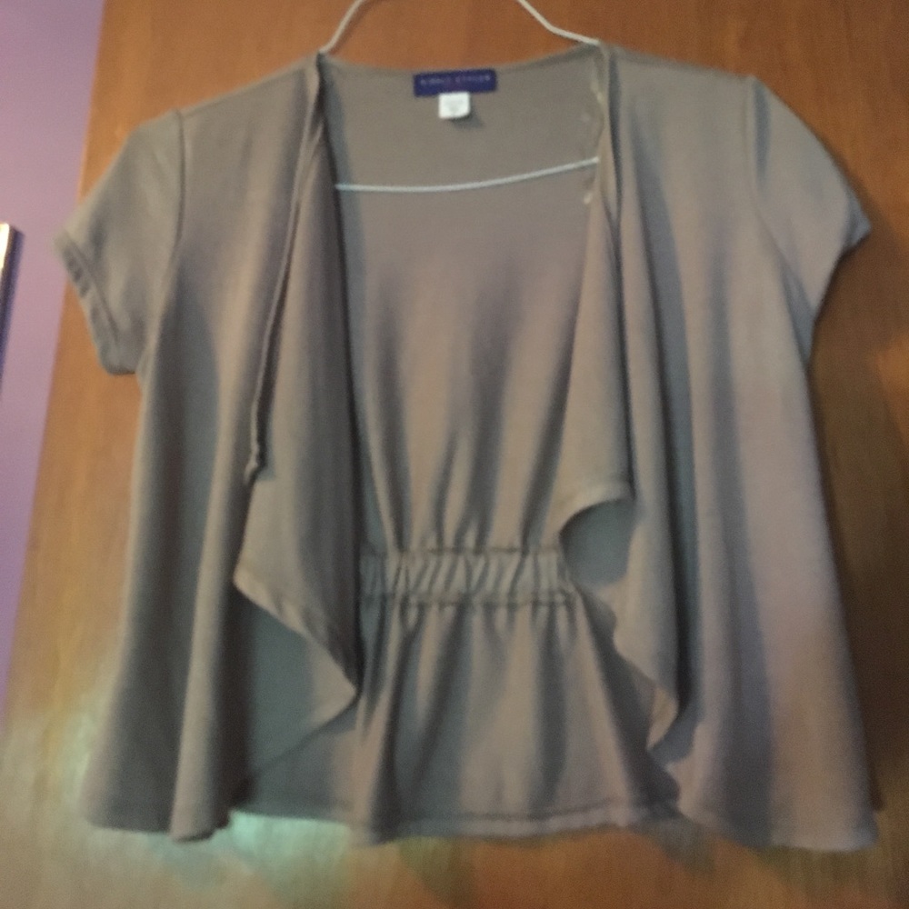 Simply Styled Light Brown Shorty Sweater